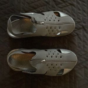 Boys Nike sandals